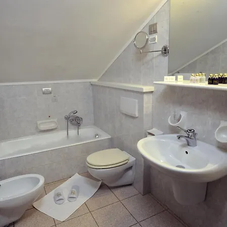 Stella Alpina E Ristorante Szálloda