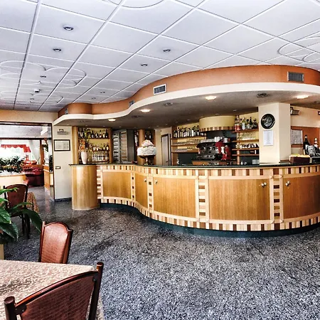 מלון Stella Alpina E Ristorante