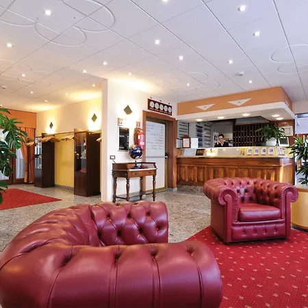 Stella Alpina E Ristorante מלון 3*